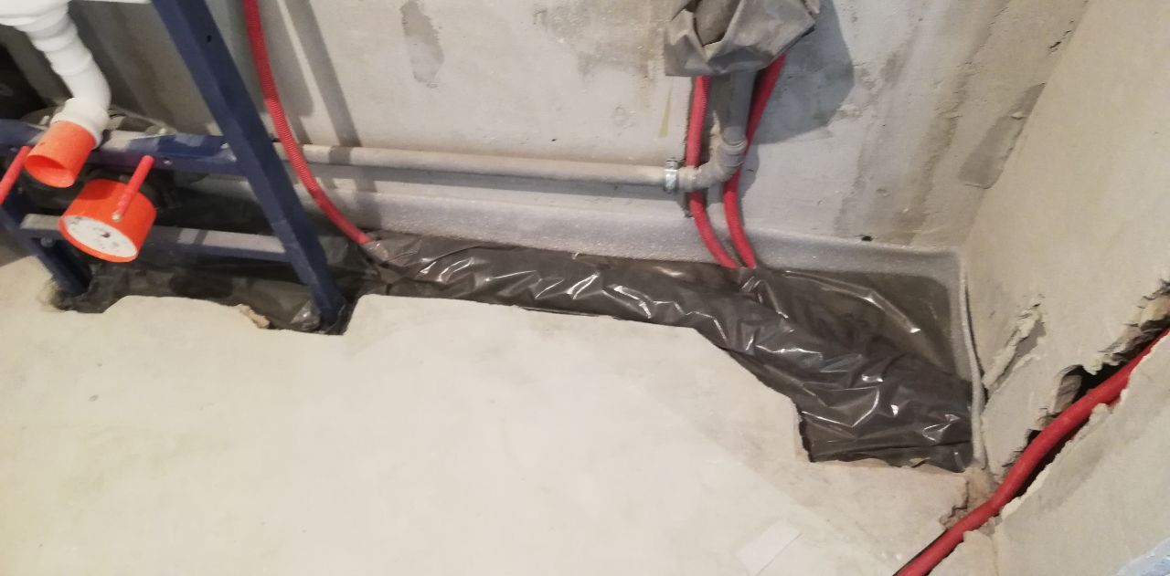 Сантехнічні роботи в трьохкімнатній квартирі 82м2