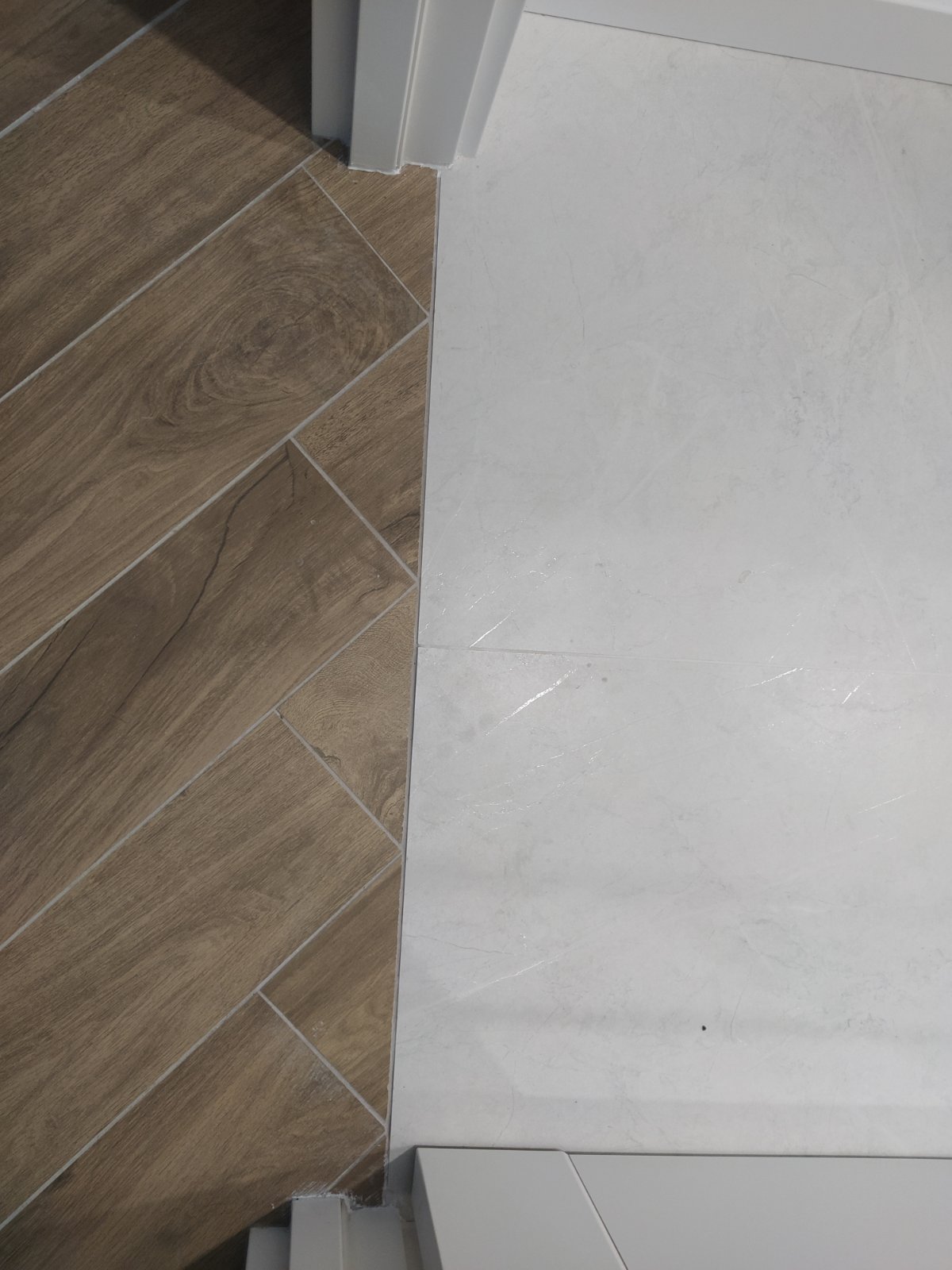 Плиточні в однокімнатній квартирі 32,4м2 ЖК Метрополіс