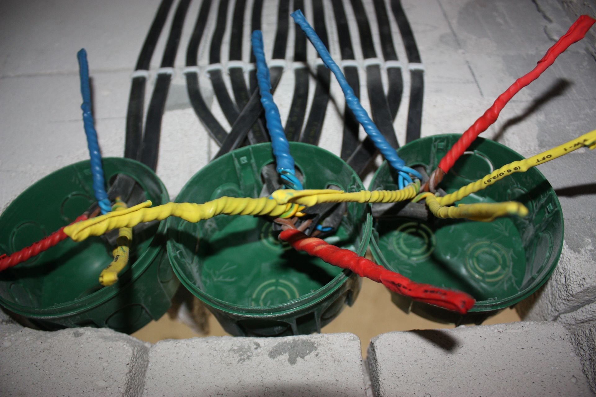 Электромонтаж в однокомнатной квартире 35м2 ЖК Файна Таун